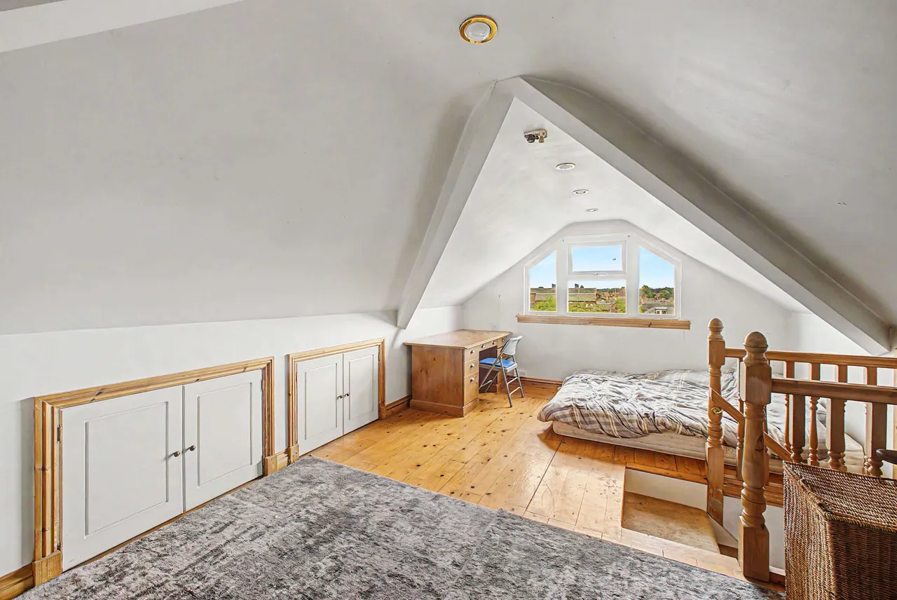 Ashley Road, Altrincham, photo 14