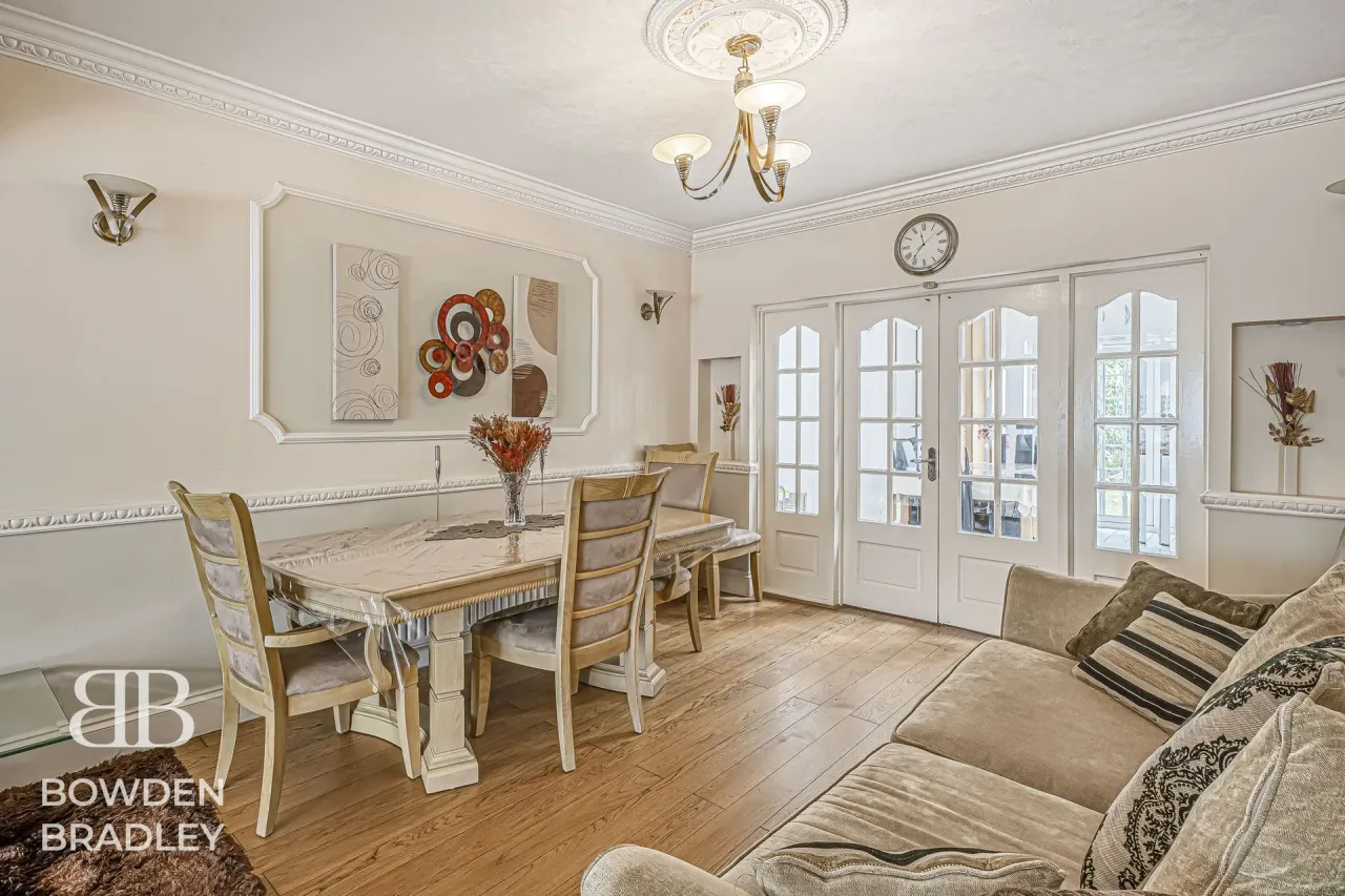 Abbotswood Gardens, Clayhall, IG5, photo 4