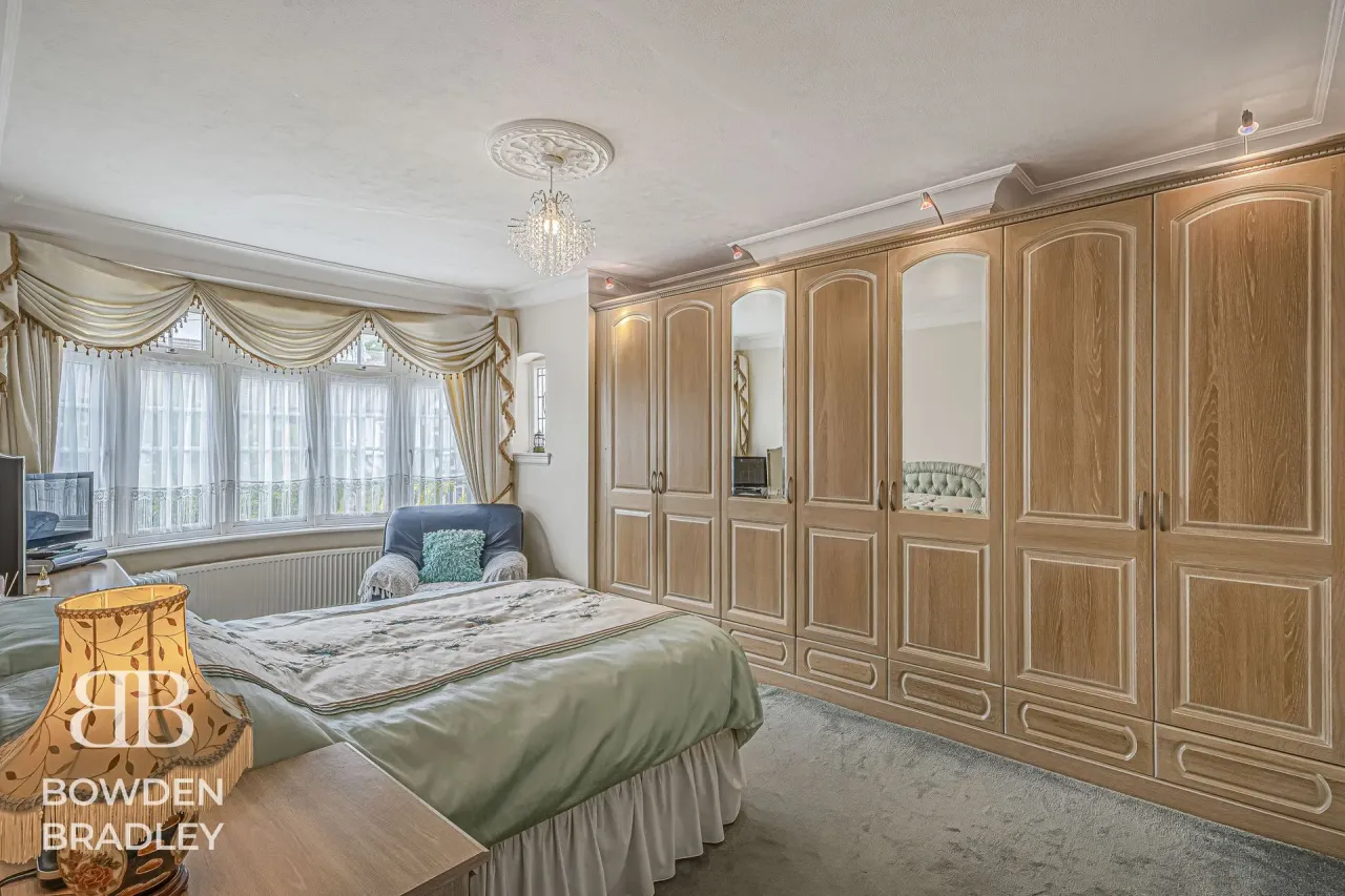 Abbotswood Gardens, Clayhall, IG5, photo 48