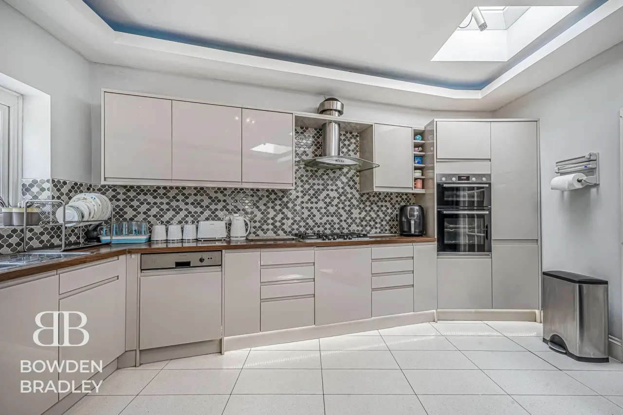 Abbotswood Gardens, Clayhall, IG5, photo 36