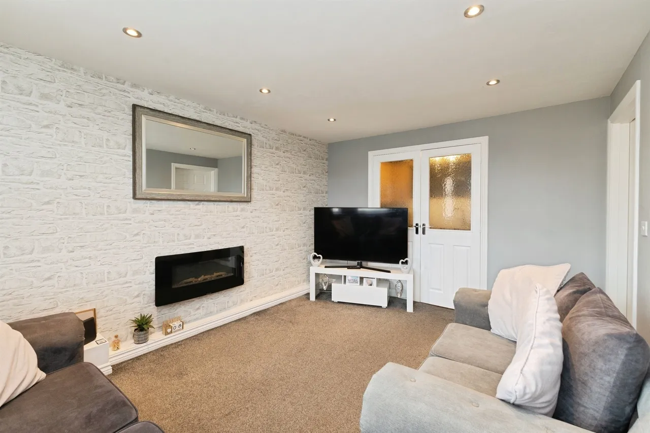 Lingwood Court, Thornaby, Stockton-On-Tees, photo 6