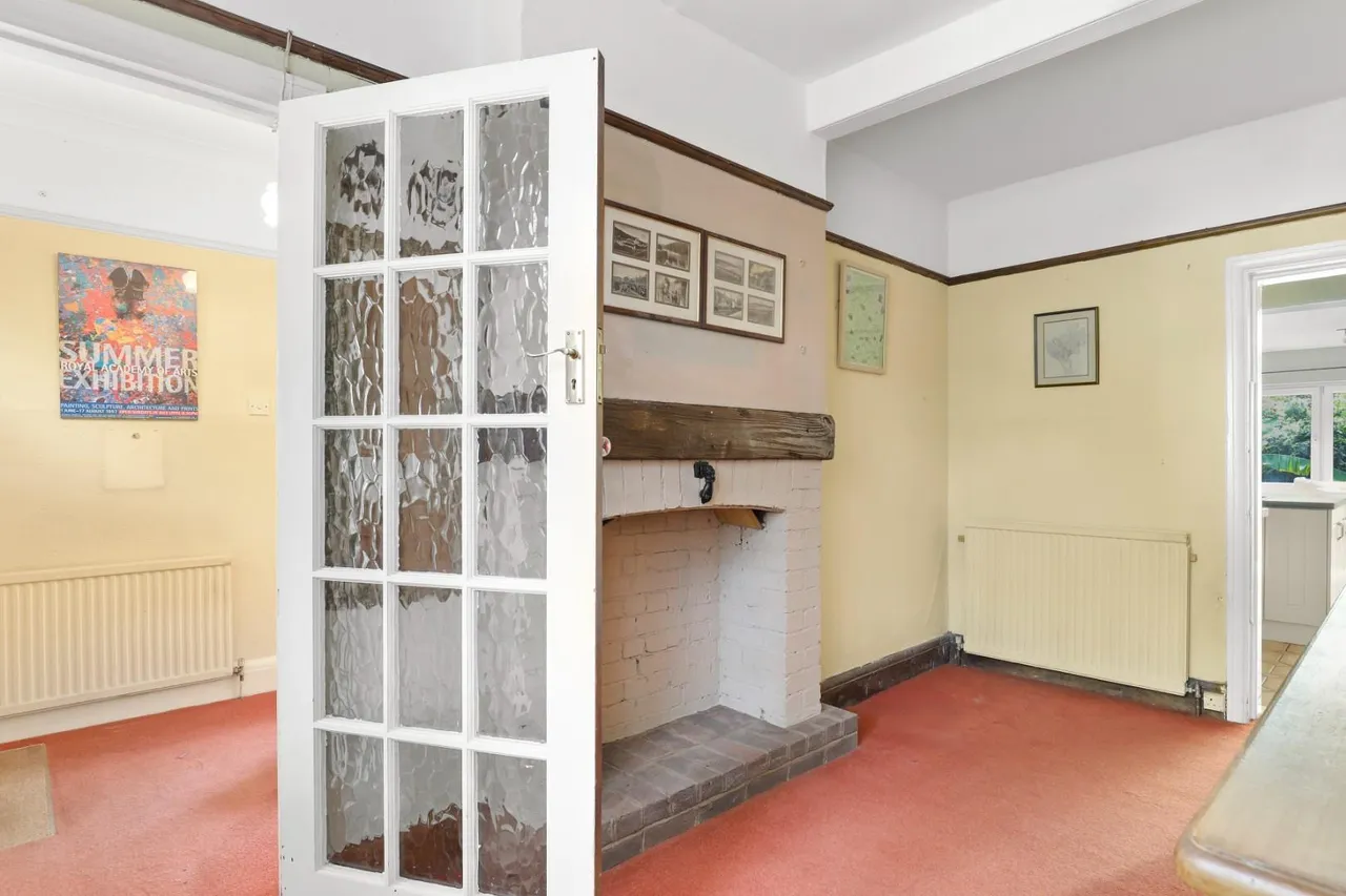 Russell Road, Buckhurst Hill, IG9 5QB, photo 9