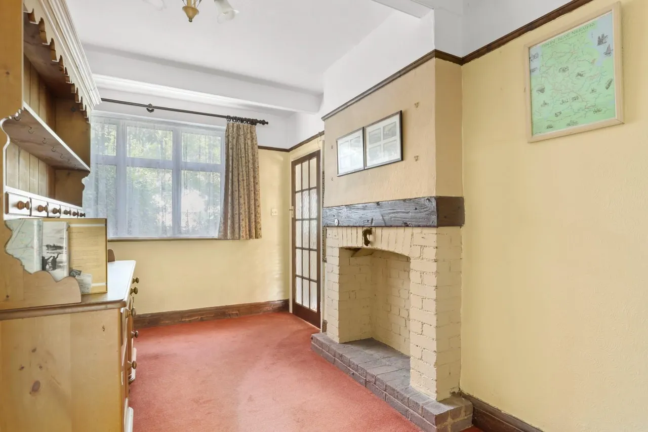 Russell Road, Buckhurst Hill, IG9 5QB, photo 11