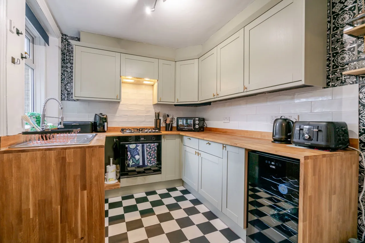 19 The Wells, Trimmingham, Halifax, photo 9