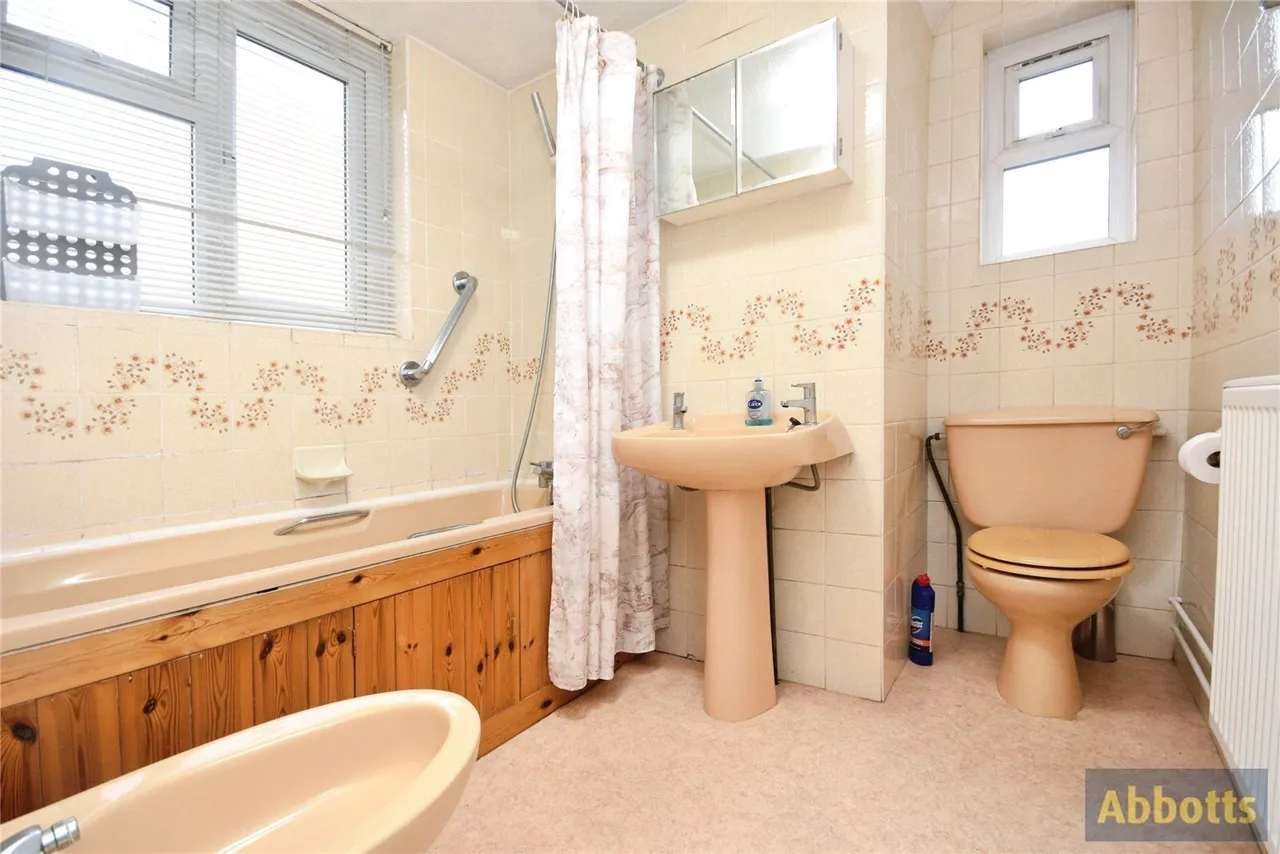 Crown Hill, Rayleigh, Essex, SS6, photo 18