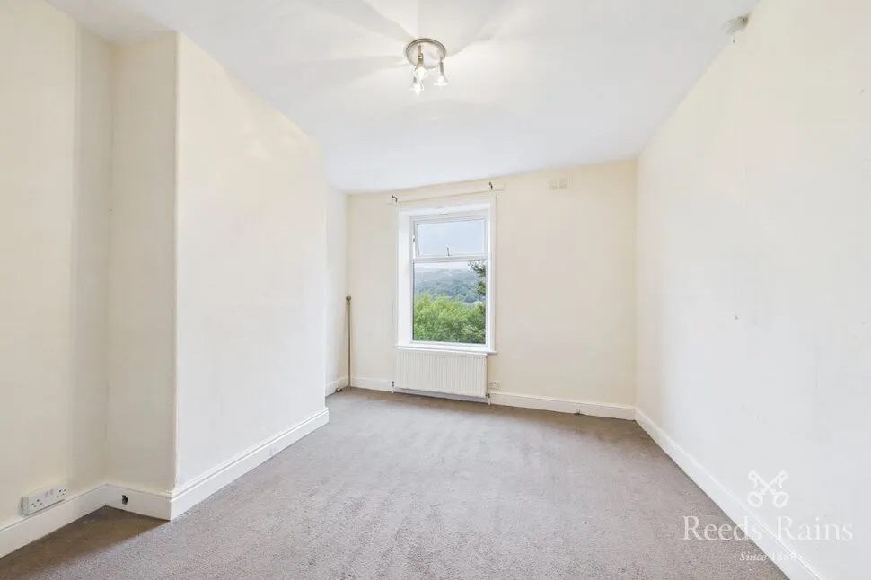 Back Longfield Road, Todmorden, OL14, photo 6