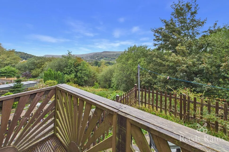 Back Longfield Road, Todmorden, OL14, photo 13