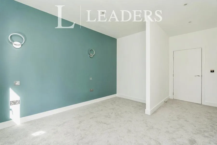 Ringwood Road, Woodlands, SO40, photo 5