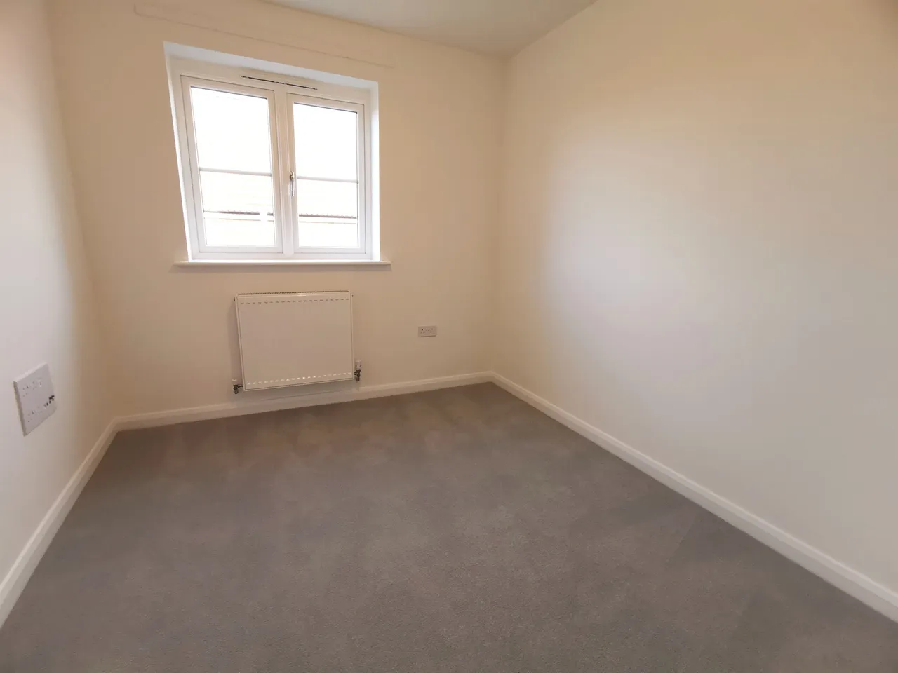 Chediston Place, Halesworth, photo 5