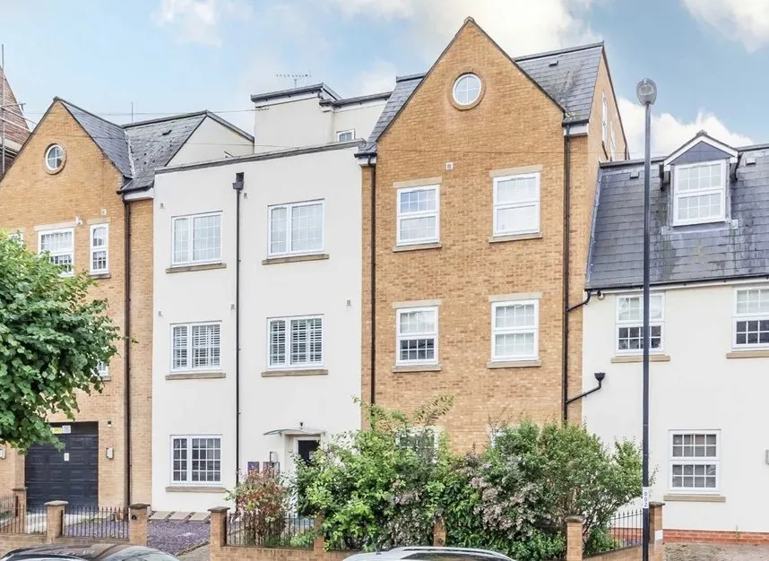 2 bed flat to rent — Semley Road, Streatham, SW16