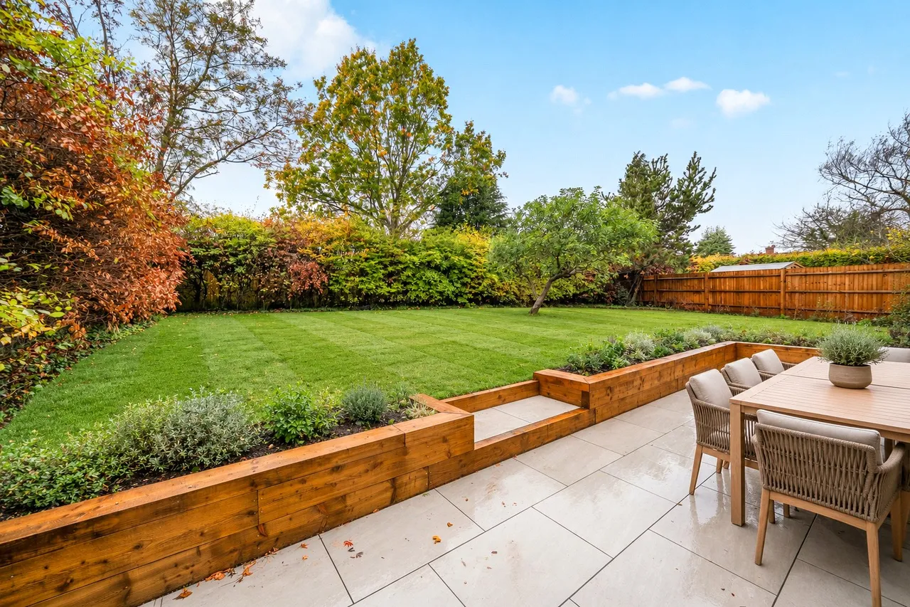 Kingsley Road, Eversley, RG27, photo 26
