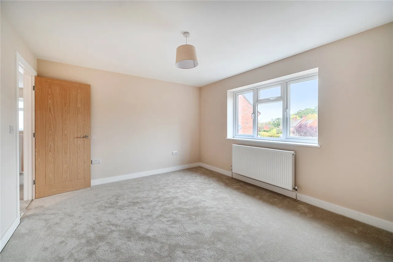 Kingsley Road, Eversley, RG27, photo 21
