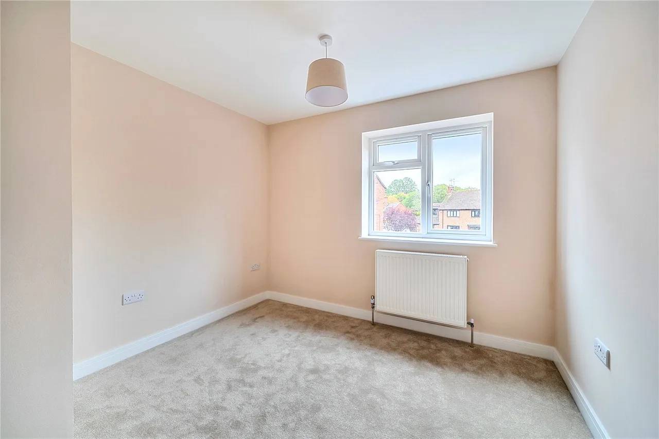 Kingsley Road, Eversley, RG27, photo 23