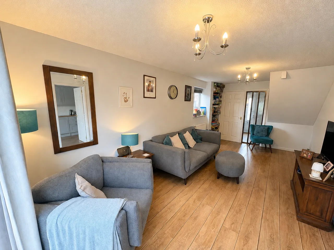 Priory Court, Neath, SA10 7RZ, photo 4