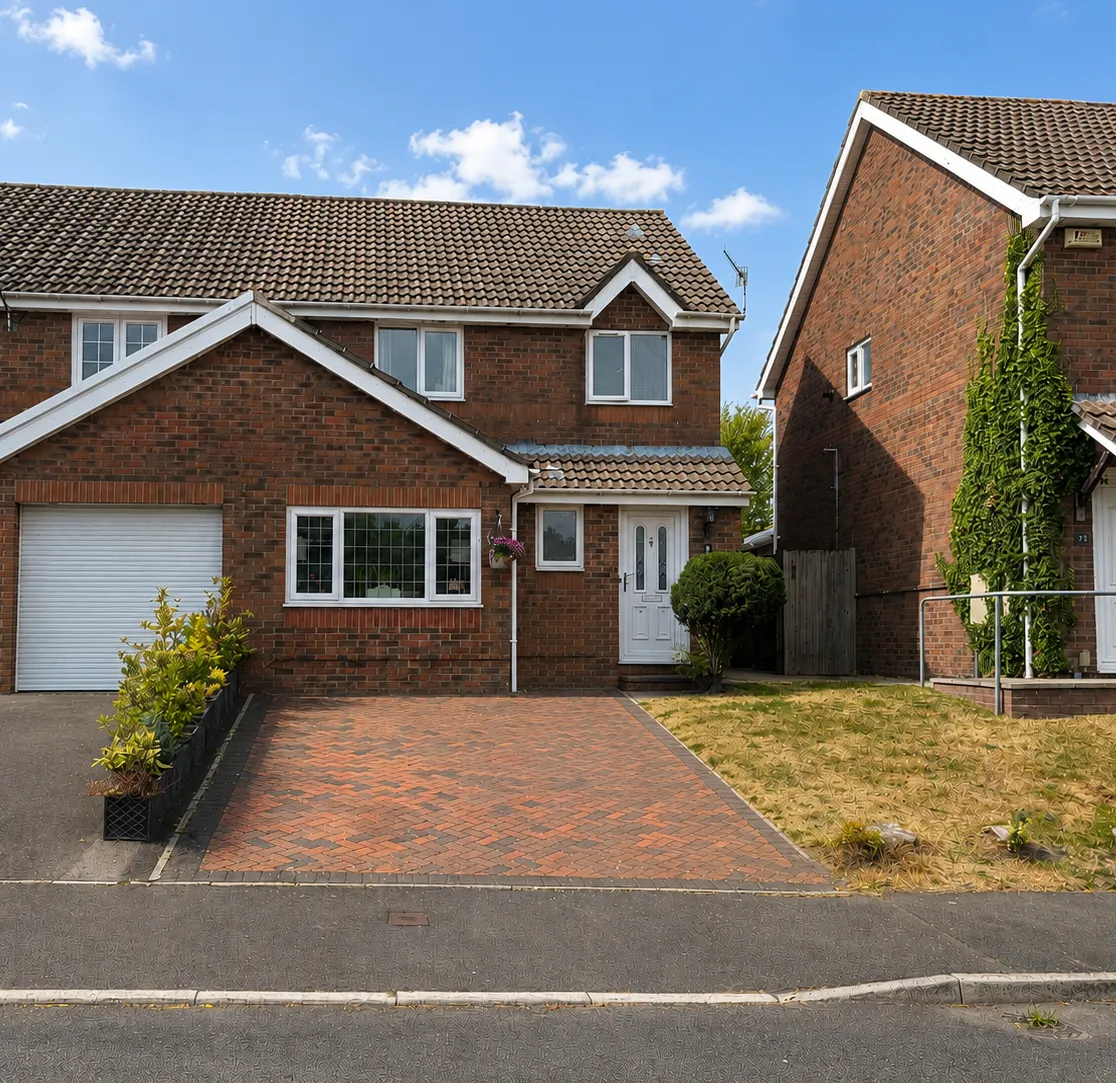 3 bed house for sale — Priory Court, Neath, SA10 7RZ