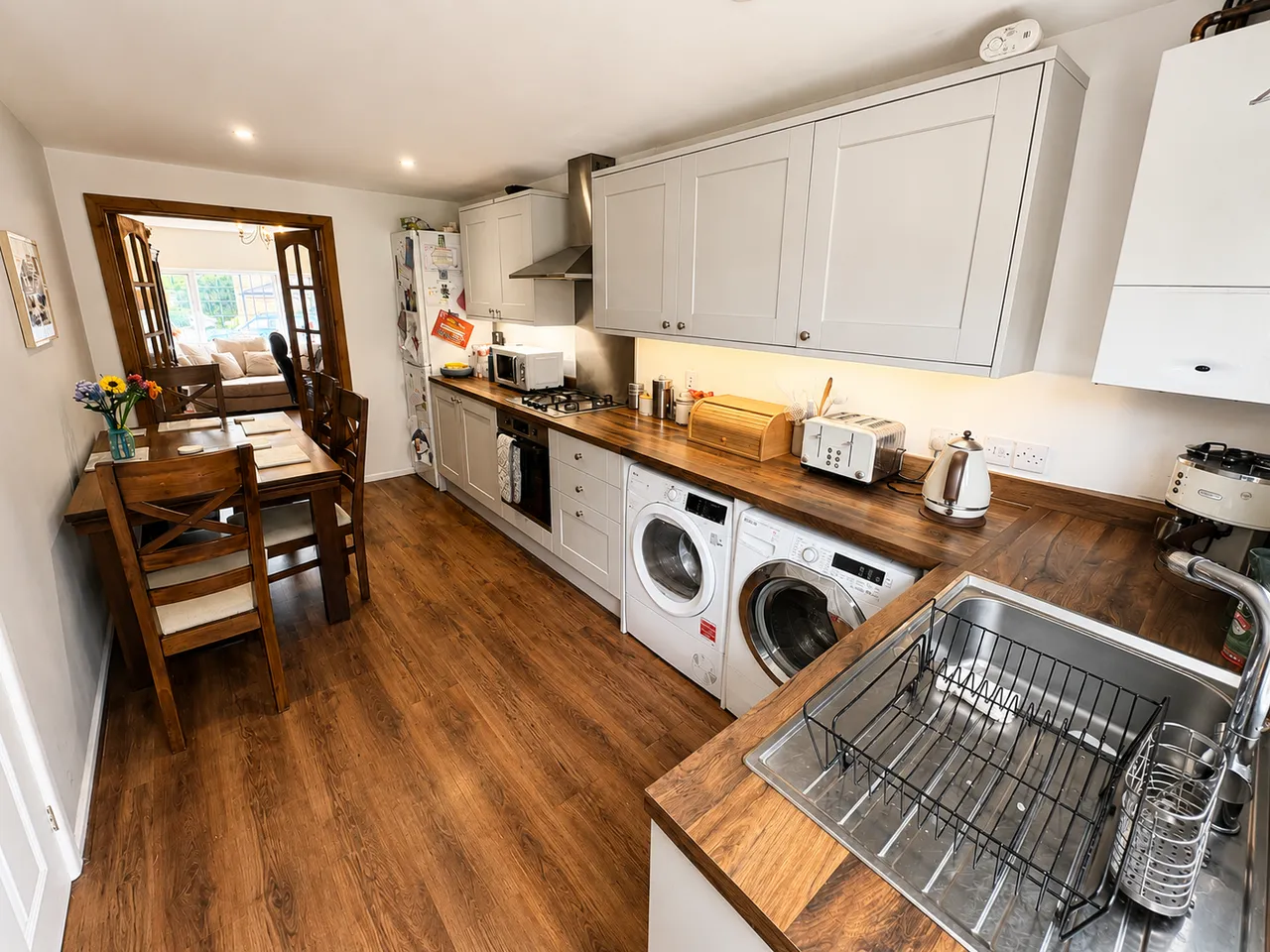 Priory Court, Neath, SA10 7RZ, photo 5