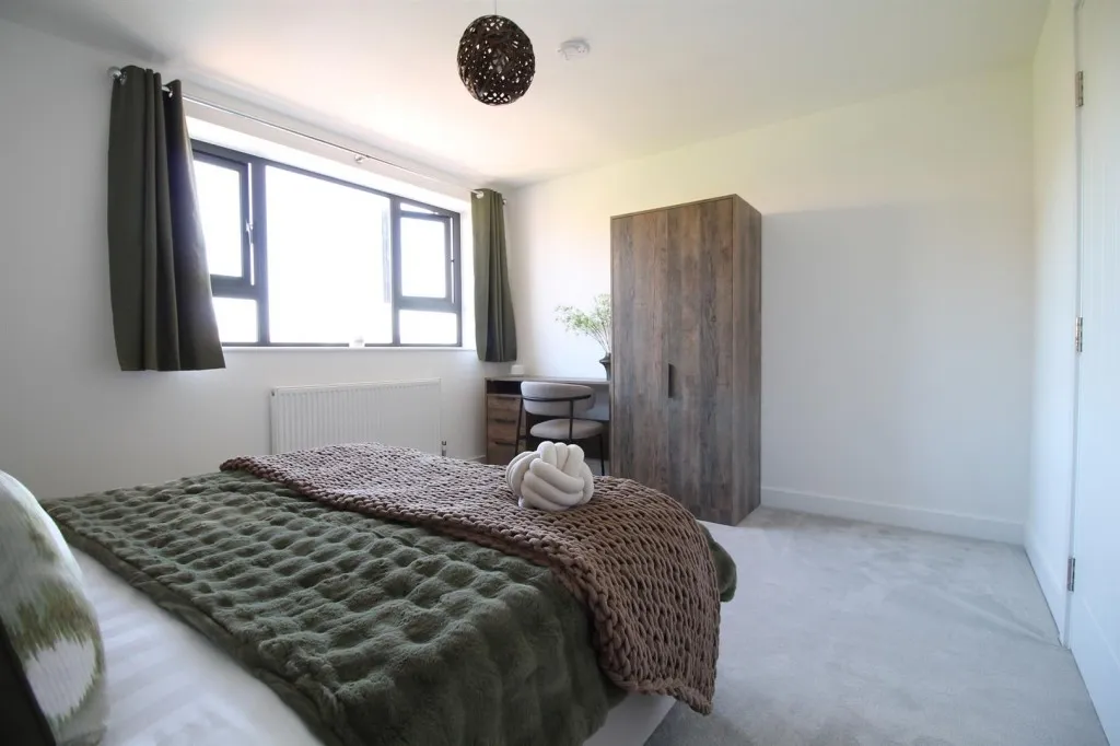 Old Gloucester Road, Hambrook, BS16, photo 8