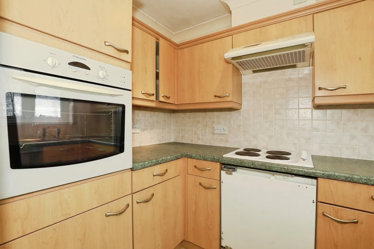 Parkway, Holmes Chapel, Crewe, Cheshire, CW4, photo 3