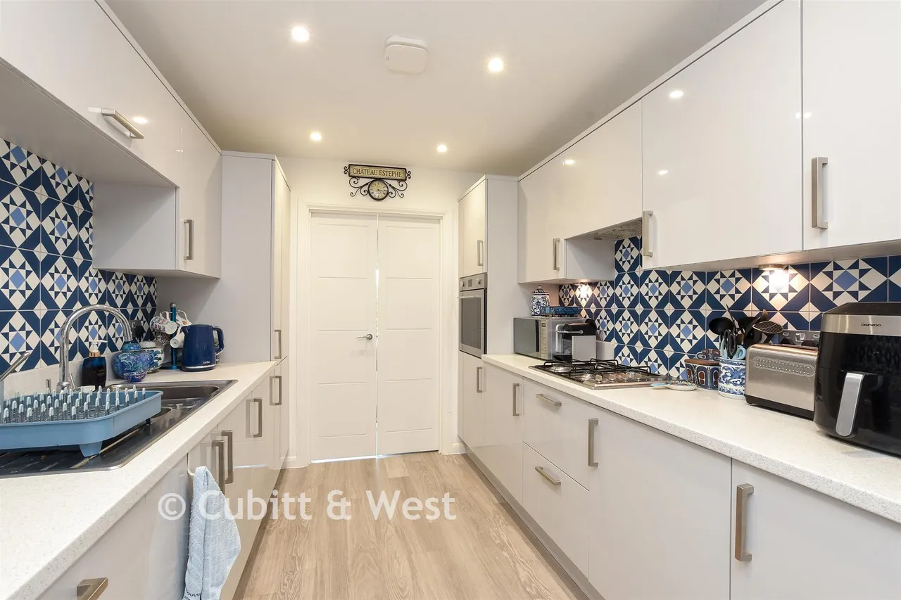 Sandcross Lane, Reigate, RH2, photo 3