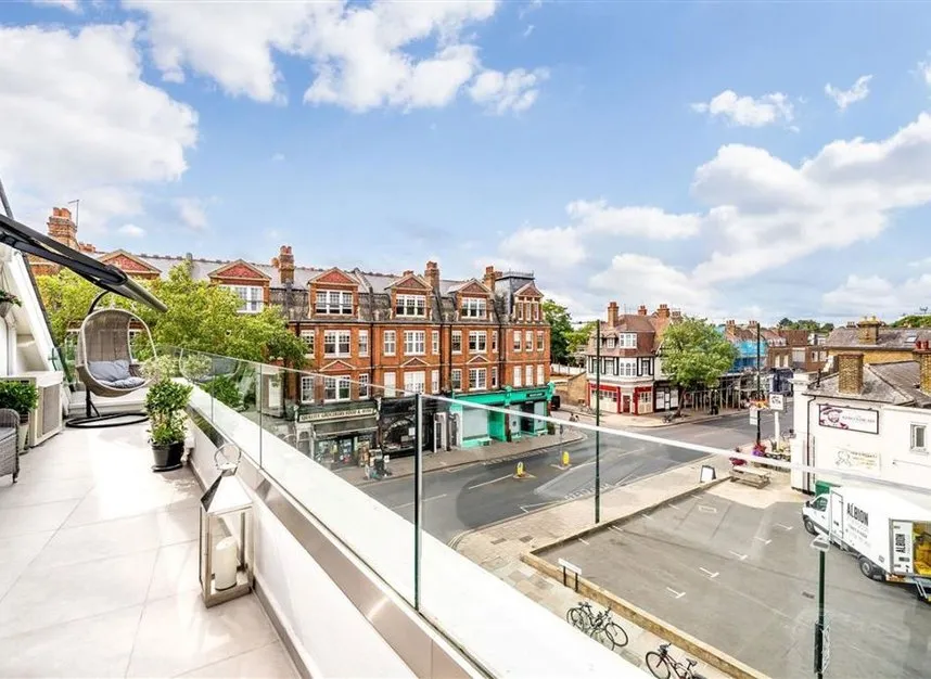 High Street, Teddington, TW11, photo 10