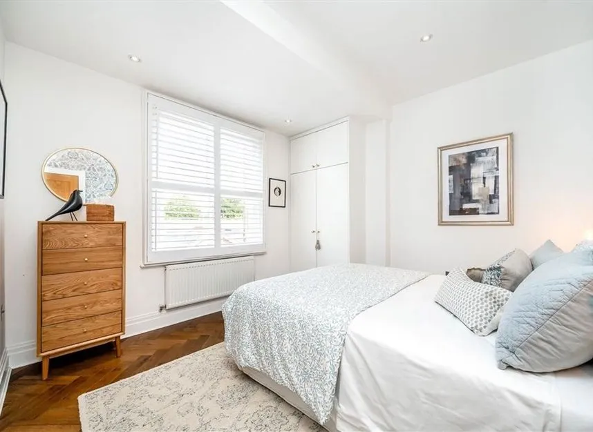 High Street, Teddington, TW11, photo 7
