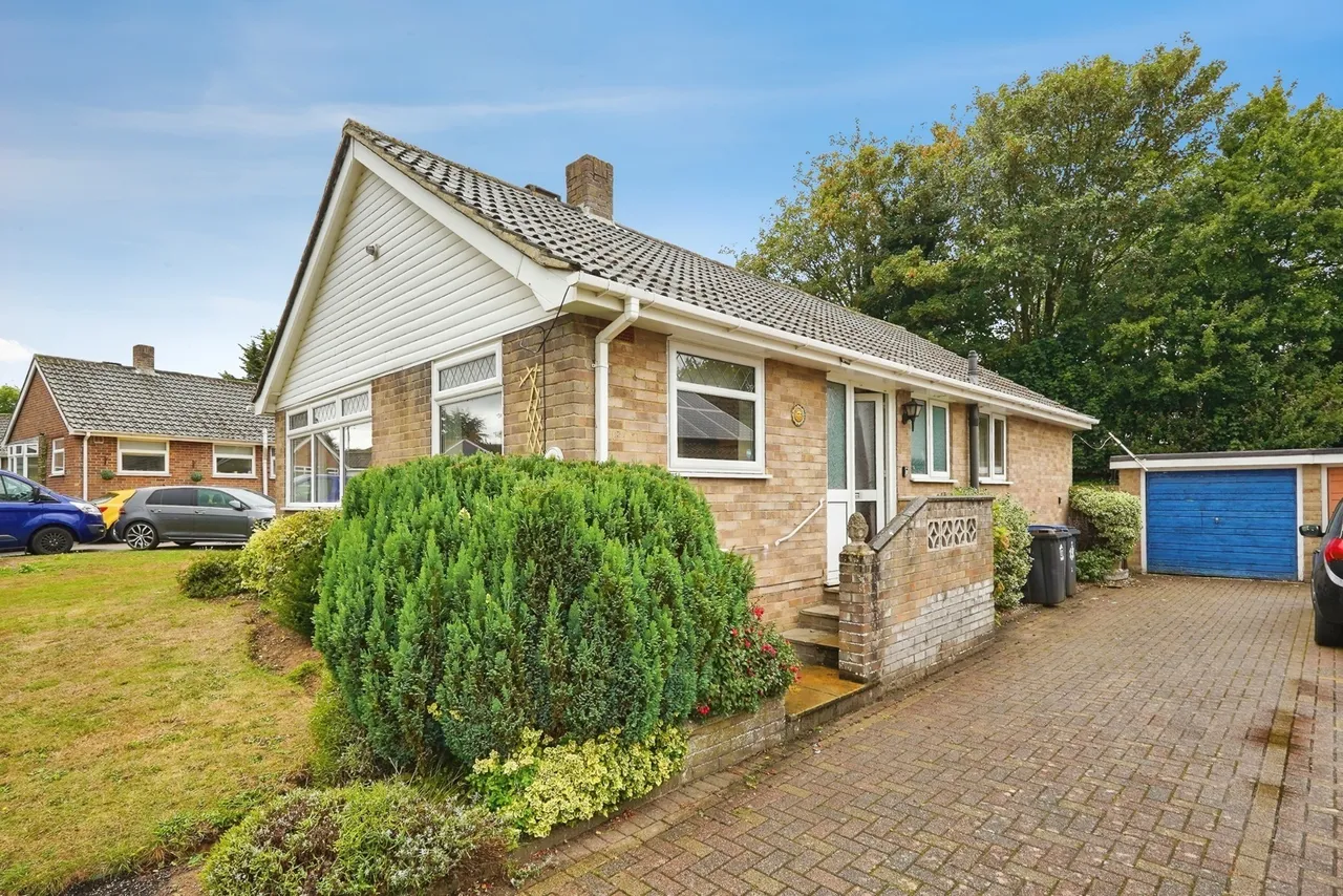 Guilford Avenue, Whitfield, Dover, Kent, CT16, photo 5