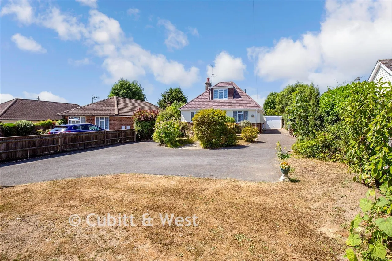 London Road, Ashington, RH20, photo 16