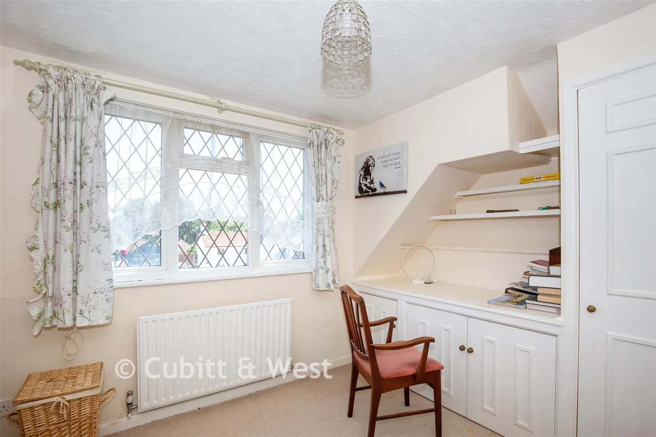 London Road, Ashington, RH20, photo 9