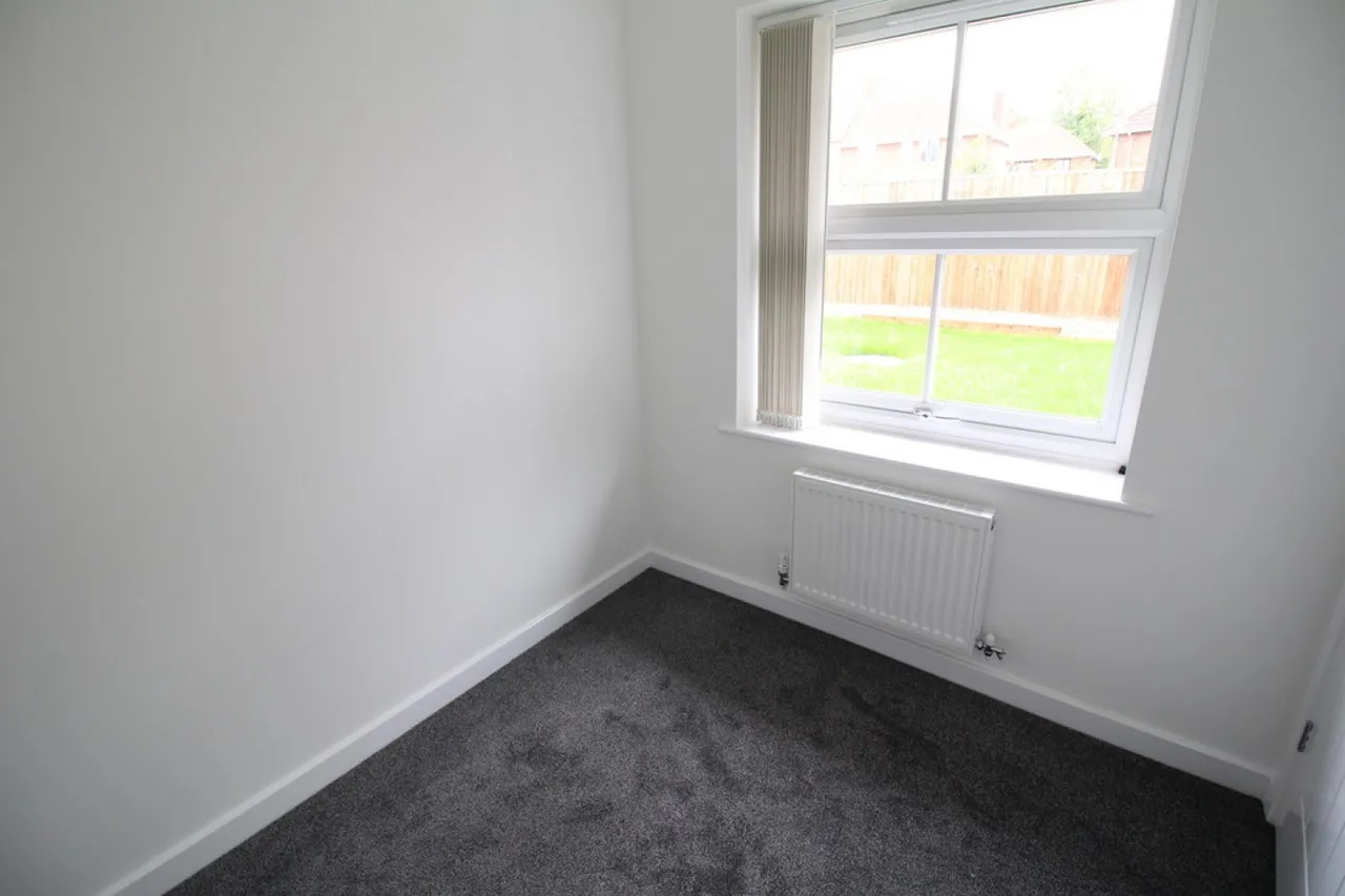 Haynes Road, Westbury, photo 8
