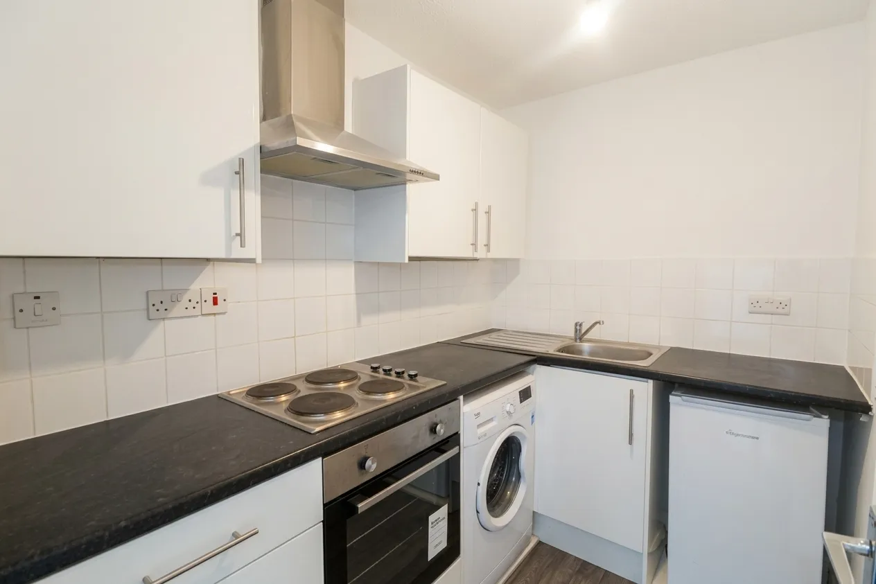 Flat 1, 1A Melbourne Street West, Gloucester, GL1 4NT, photo 4