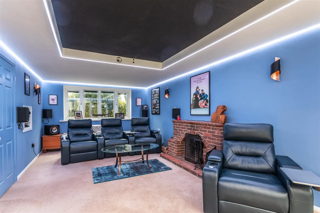 Wilson Grove, Uckfield, TN22 2BU, photo 4