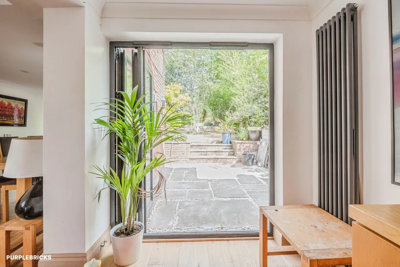 Oveton Way, Leatherhead, KT23, photo 6