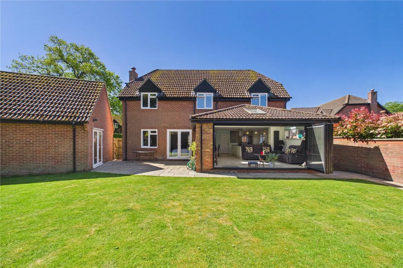 Hardys Field, Kingsclere, RG20, photo 3