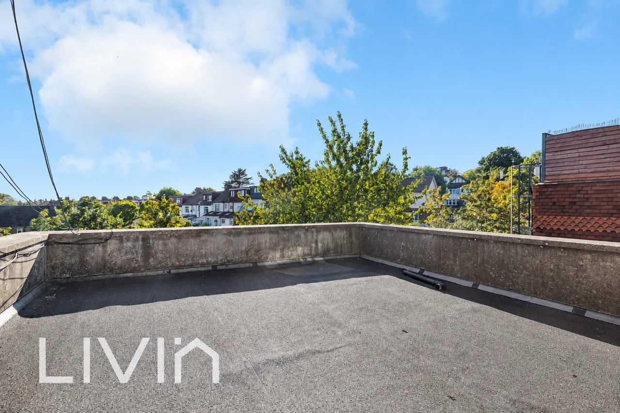 South Norwood Hill, London, SE25, photo 28