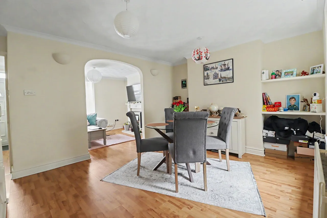 St Edward Street, Newport, NP20, photo 4
