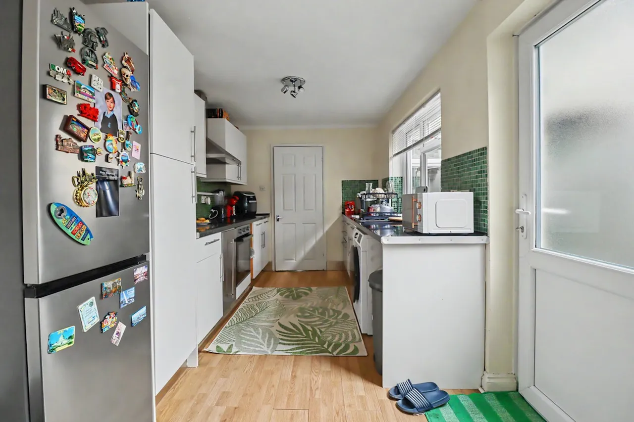 St Edward Street, Newport, NP20, photo 6