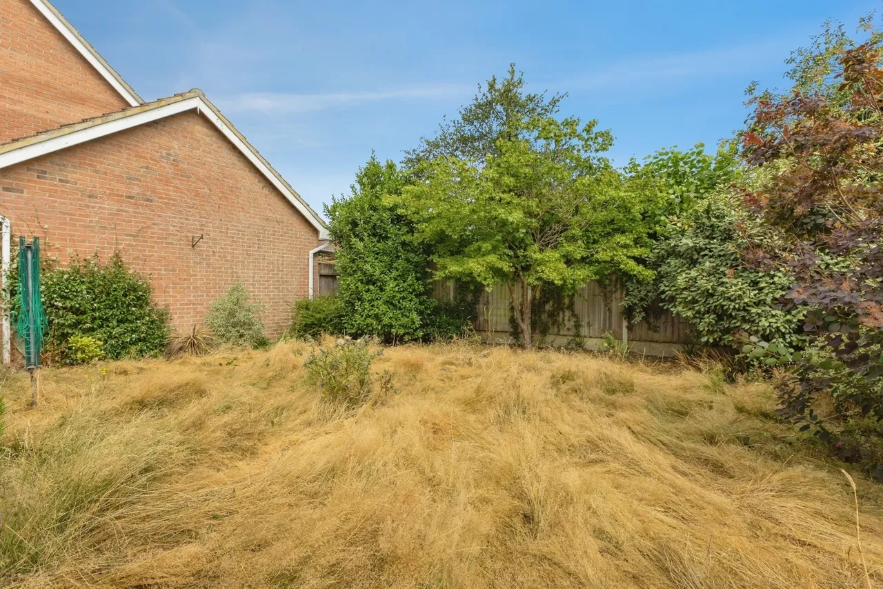 Balmoral Close, Attleborough, NR17, photo 18