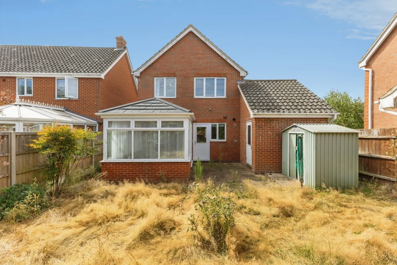 Balmoral Close, Attleborough, NR17, photo 16
