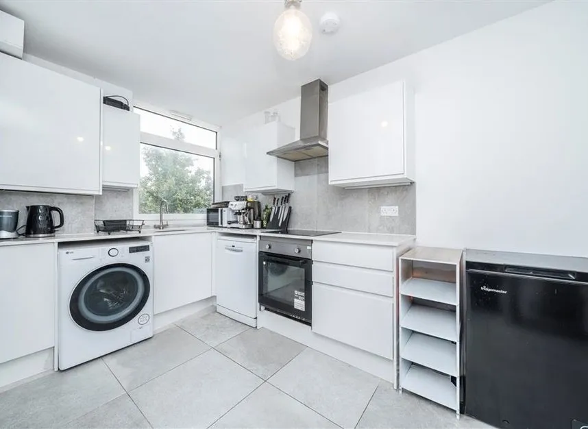 Tomlinson Close, London, E2, photo 4