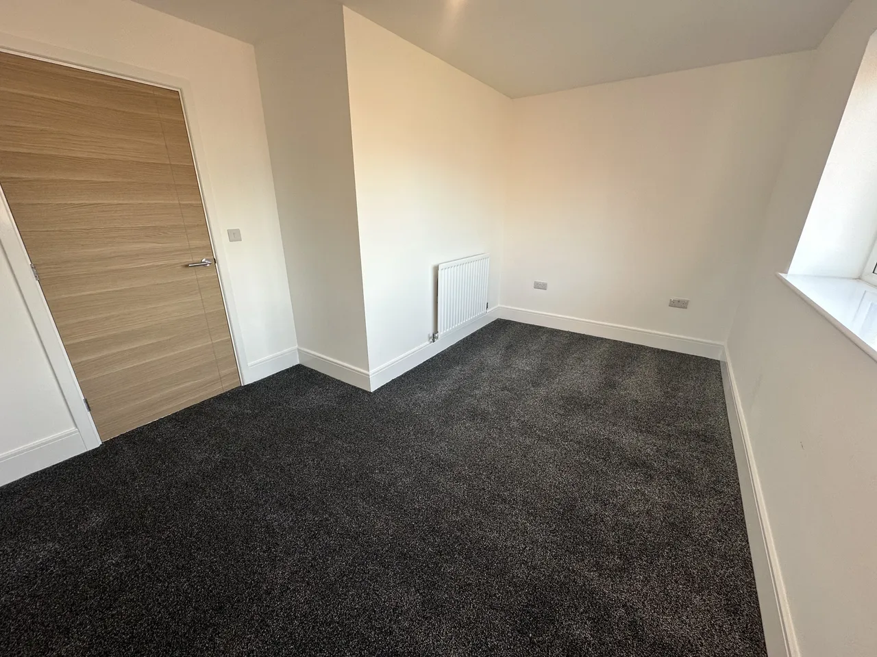 Hollowsbrook Road, New Rossington, DN11, photo 9