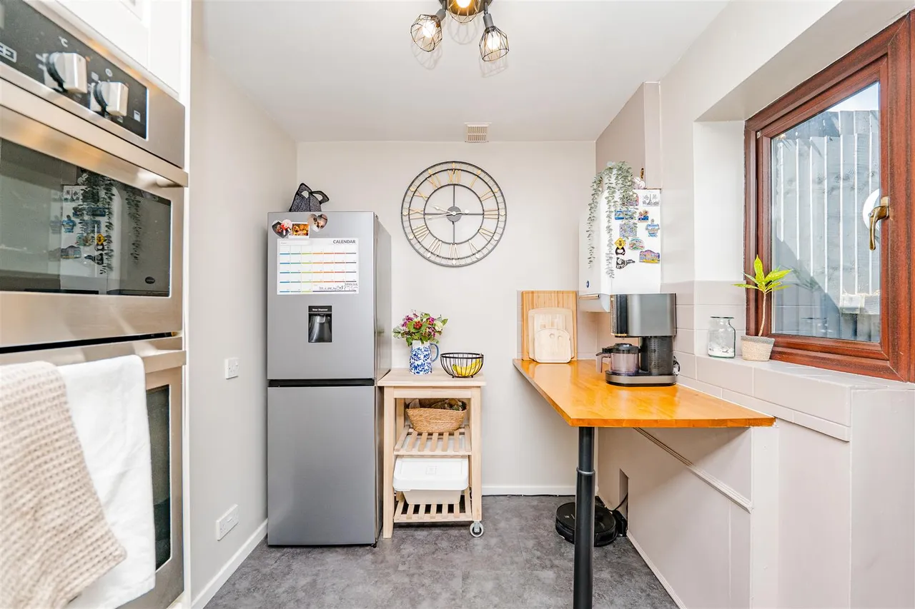 Priory Gardens, Barry, CF63 1FH, photo 13