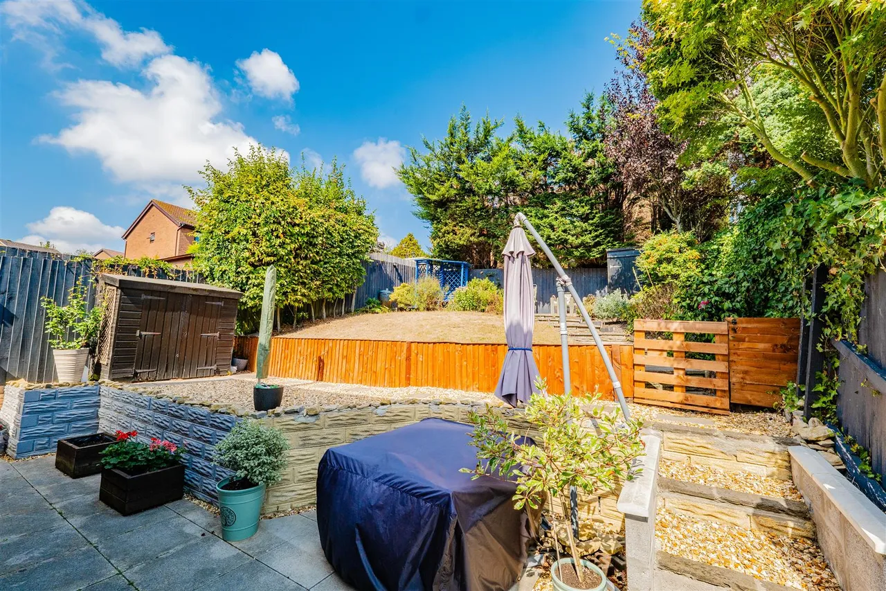 Priory Gardens, Barry, CF63 1FH, photo 20