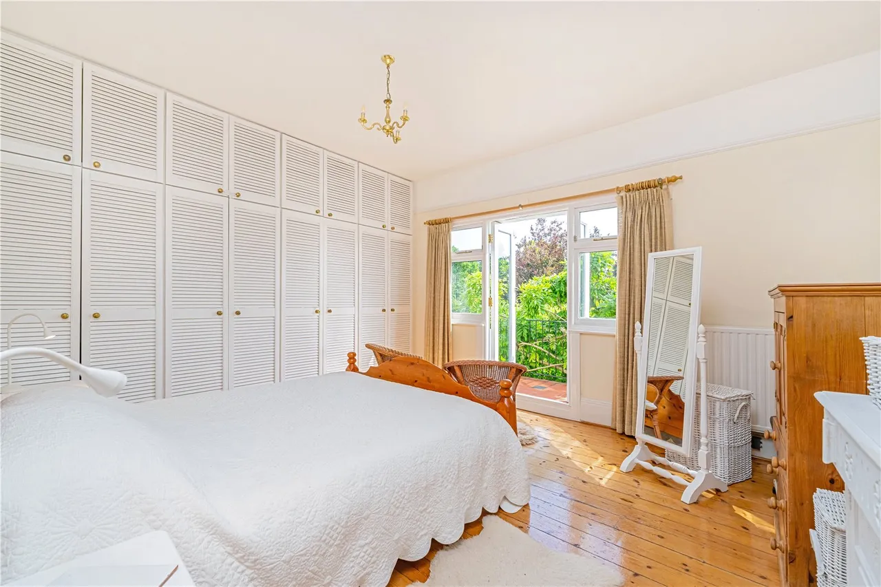 Park Road, Hampton Hill, TW12 1HG, photo 7