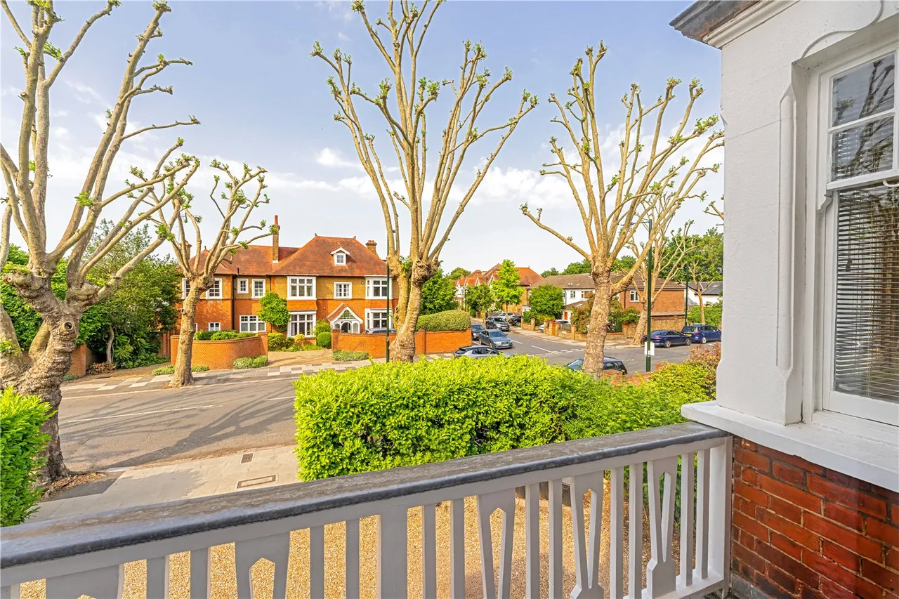 Park Road, Hampton Hill, TW12 1HG, photo 8