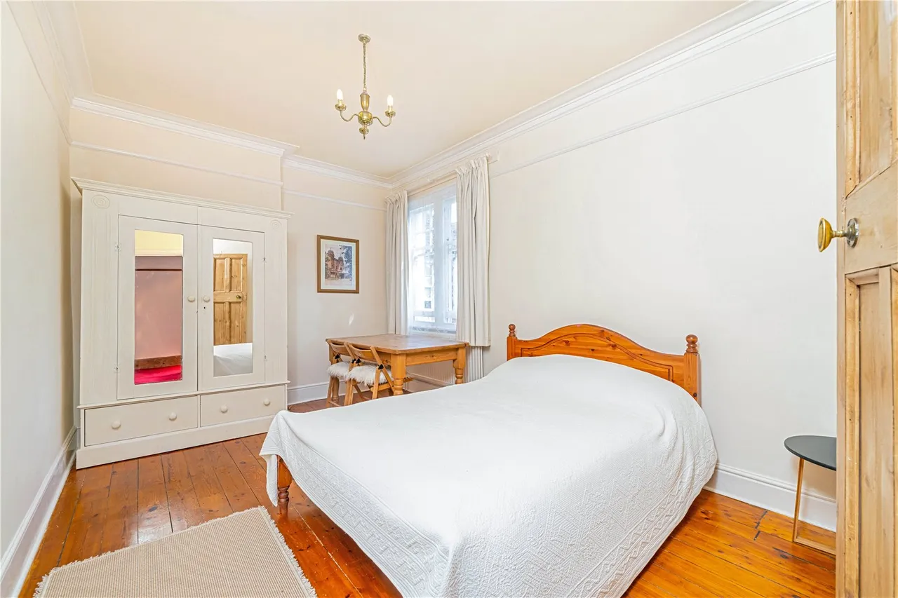 Park Road, Hampton Hill, TW12 1HG, photo 10