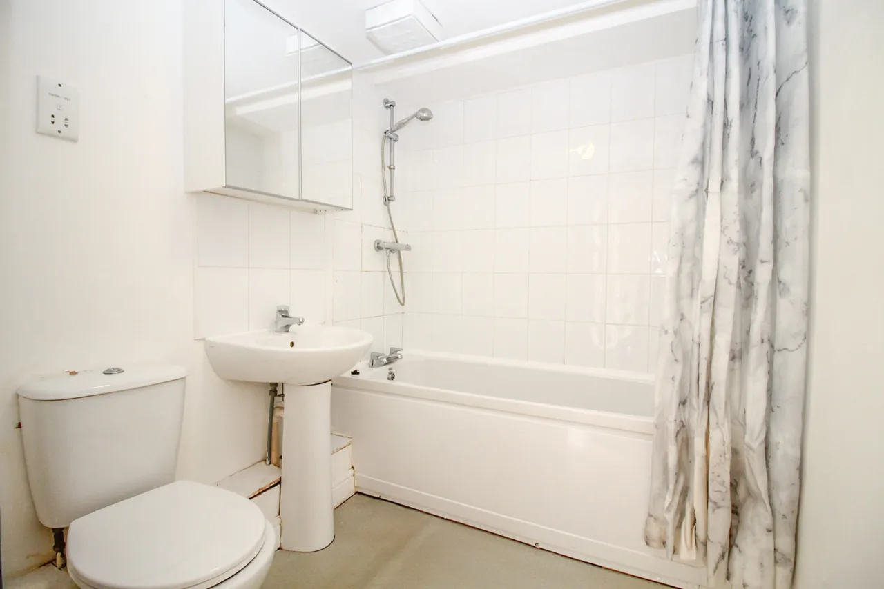 Greenock Road, Armley, LS12, photo 7