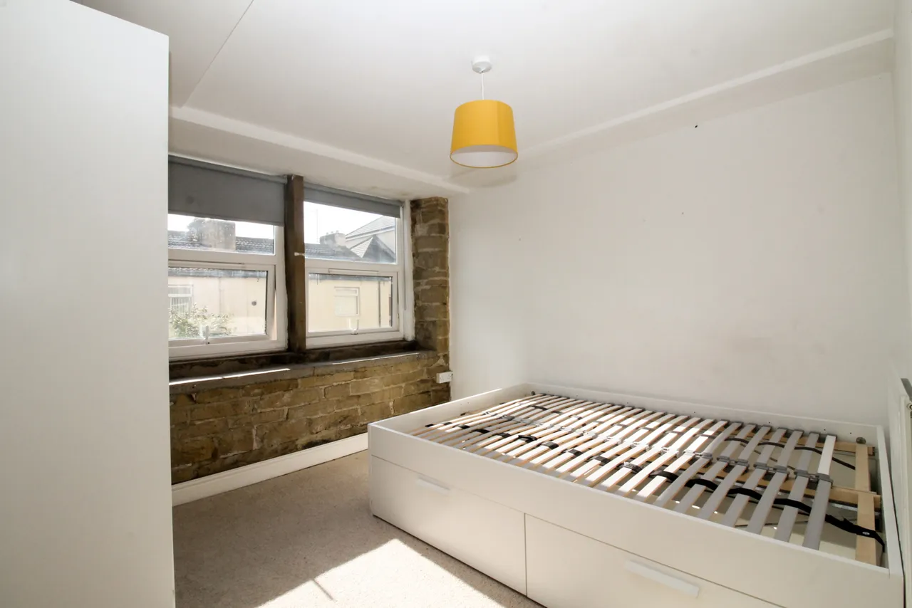 Greenock Road, Armley, LS12, photo 6