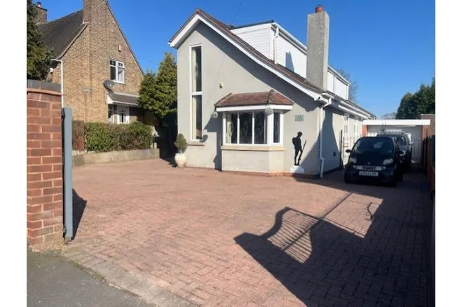 8 bed house for sale — Cemetery Road, Cannock