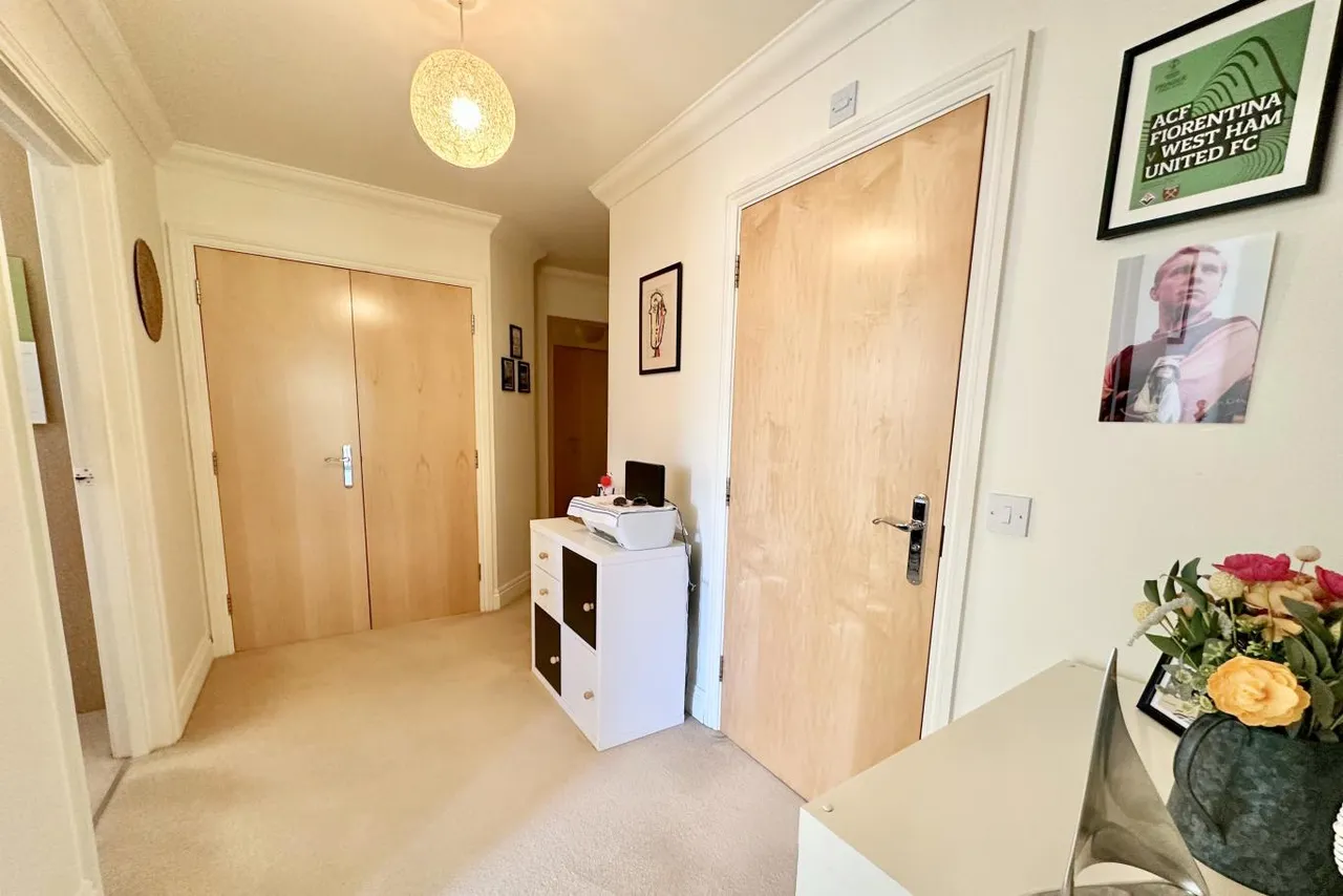 Stockwood Court, BH2, photo 5