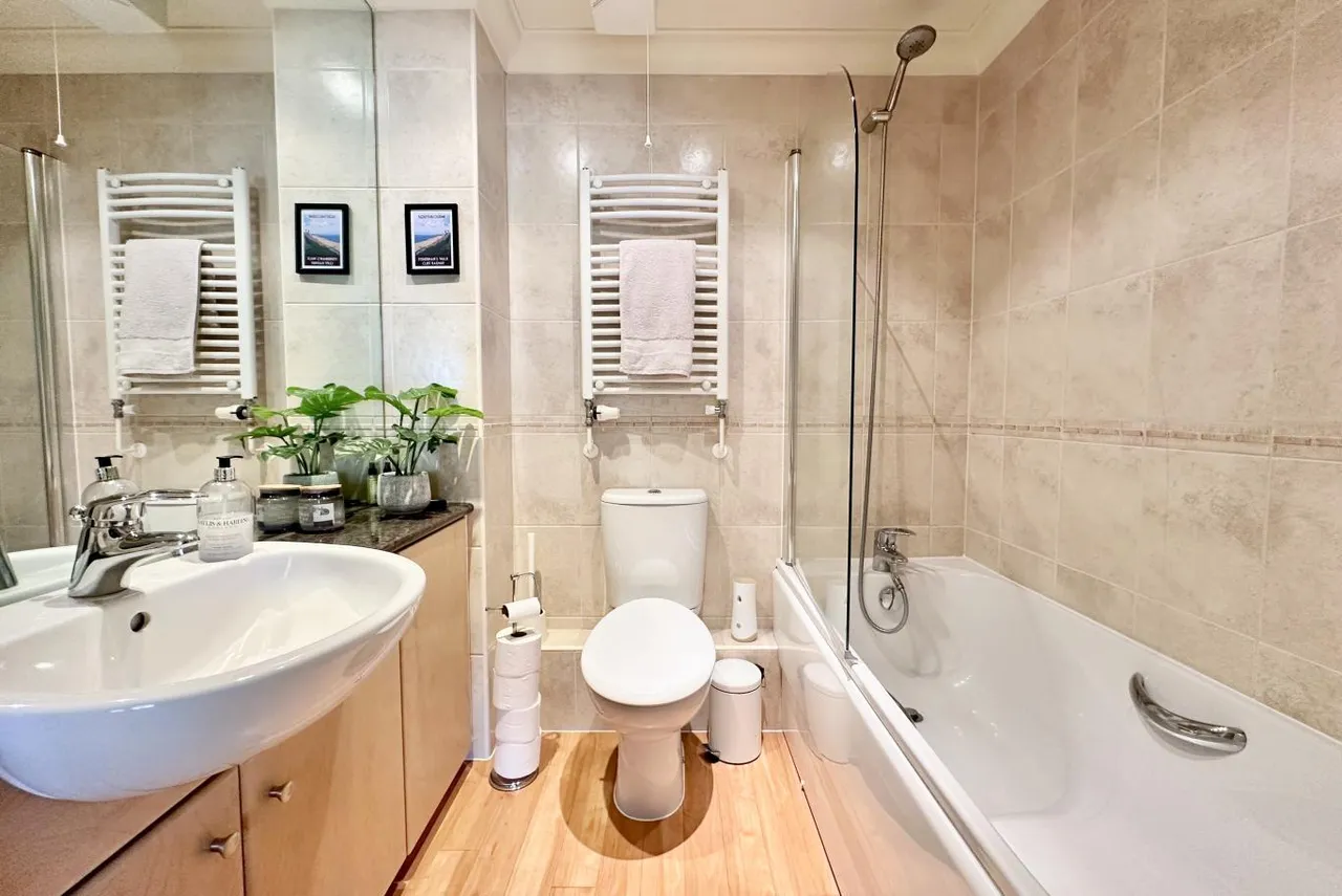 Stockwood Court, BH2, photo 13
